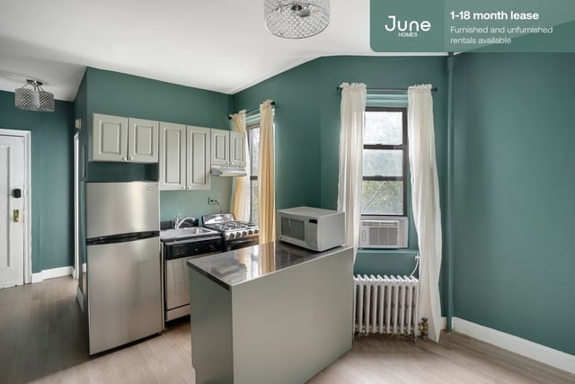 1 Bedroom, Alphabet City Rental in NYC for $3,200 - Photo 1