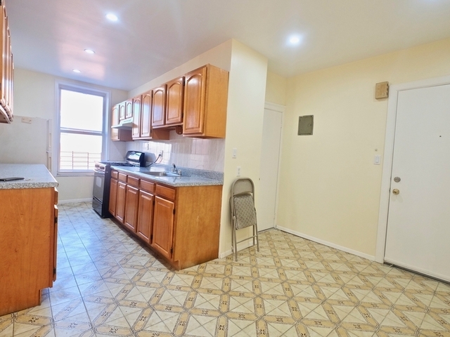 2 Bedrooms, Mapleton Rental in NYC for $1,950 - Photo 1