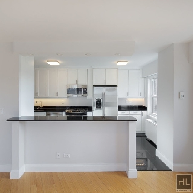 4 Bedrooms, Lincoln Square Rental in NYC for $6,995 - Photo 1