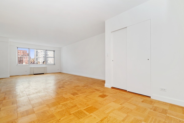 3 Bedrooms, Upper East Side Rental in NYC for $7,095 - Photo 1