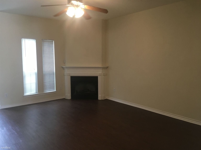 2 Bedrooms, Pecan Tree - McCullough Rental in Bryan-College Station Metro Area, TX for $1,200 - Photo 1