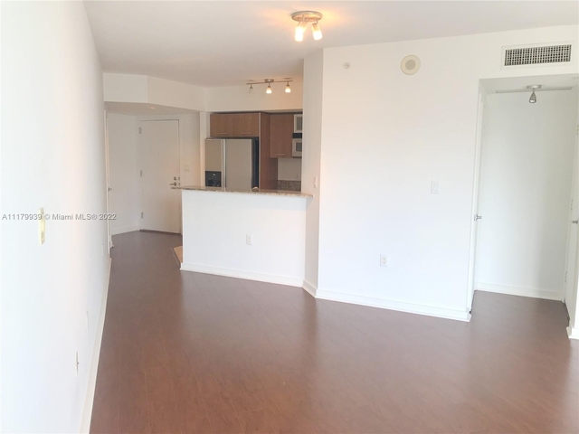 1 Bedroom, Kendall Rental in Miami, FL for $2,500 - Photo 1