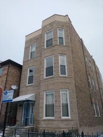 3 Bedrooms, Armour Square Rental in Chicago, IL for $1,950 - Photo 1