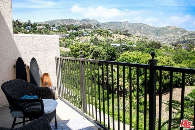 3 Bedrooms, Eastern Malibu Rental in Los Angeles, CA for $5,500 - Photo 1