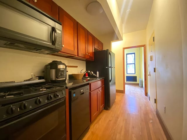 2 Bedrooms, Alphabet City Rental in NYC for $3,925 - Photo 1