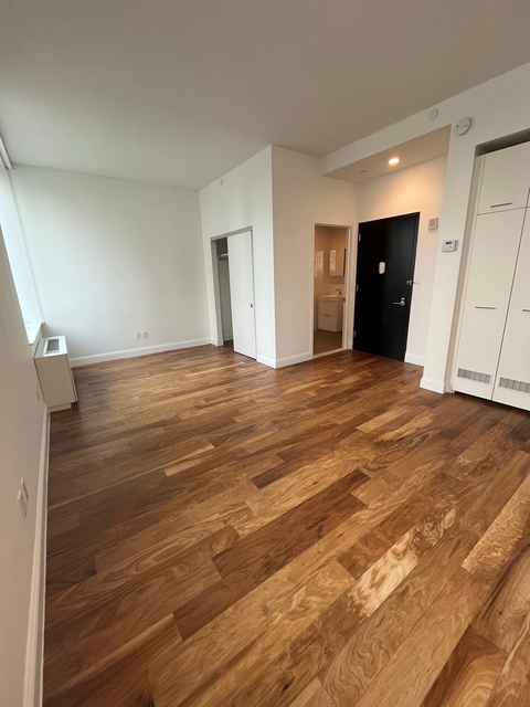 Studio, Long Island City Rental in NYC for $2,800 - Photo 1