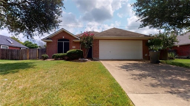 3 Bedrooms, Copperfield Rental in Bryan-College Station Metro Area, TX for $1,800 - Photo 1