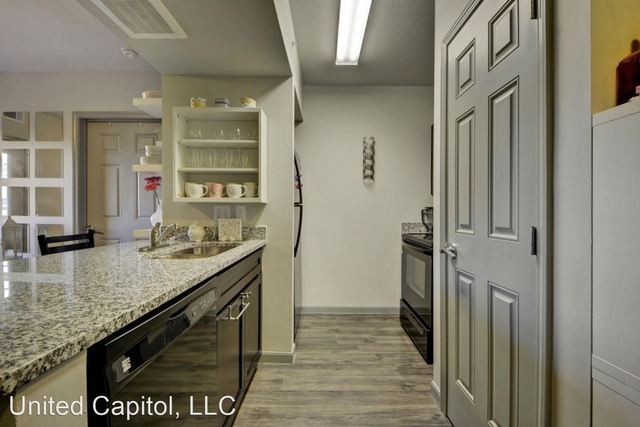 2 Bedrooms, Downtown Austin Rental in Austin-Round Rock Metro Area, TX for $869 - Photo 1