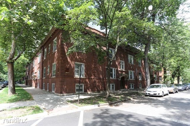 3 Bedrooms, Edgewater Rental in Chicago, IL for $2,275 - Photo 1