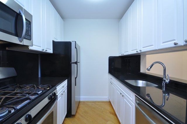2 Bedrooms, Upper East Side Rental in NYC for $6,322 - Photo 1