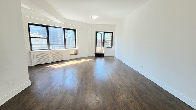 3 Bedrooms, Midtown East Rental in NYC for $9,750 - Photo 1