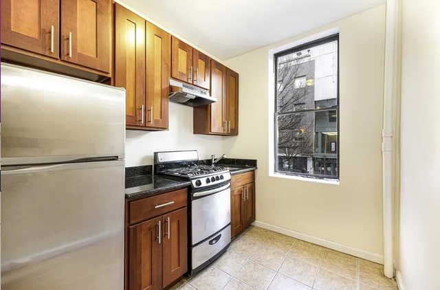 2 Bedrooms, Alphabet City Rental in NYC for $3,400 - Photo 1