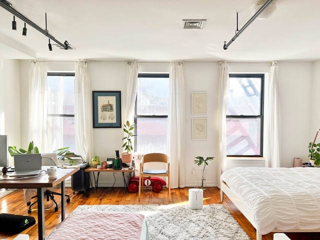 Studio, Red Hook Rental in NYC for $2,795 - Photo 1