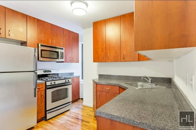 3 Bedrooms, Auburndale Rental in NYC for $2,495 - Photo 1