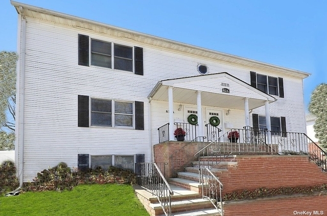 3 Bedrooms, Westbury Rental in Long Island, NY for $3,500 - Photo 1