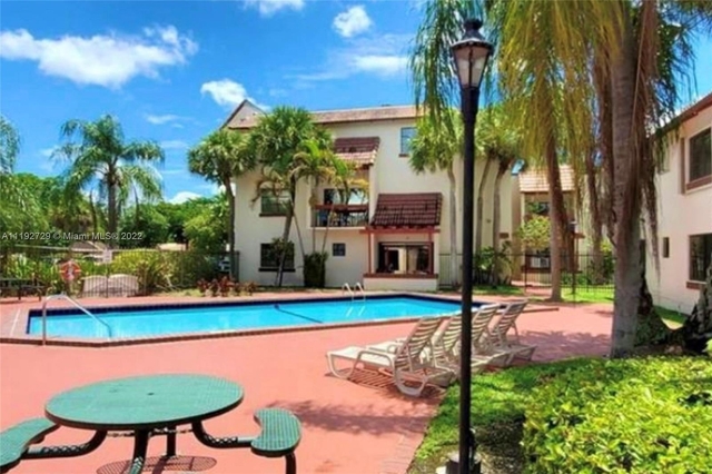 2 Bedrooms, Kendale Lakes West Rental in Miami, FL for $2,000 - Photo 1