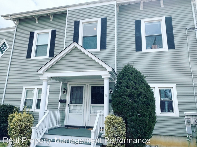 3 Bedrooms, Red Bank Rental in North Jersey Shore, NJ for $3,400 - Photo 1