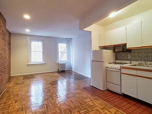 1 Bedroom, Yorkville Rental in NYC for $2,595 - Photo 1