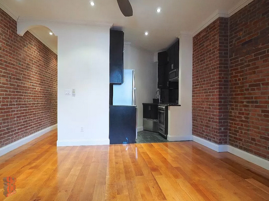 2 Bedrooms, Hell's Kitchen Rental in NYC for $4,295 - Photo 1