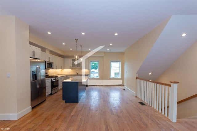 4 Bedrooms, Oak Square Rental in Boston, MA for $5,000 - Photo 1