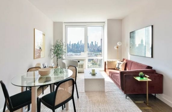 1 Bedroom, Long Island City Rental in NYC for $3,250 - Photo 1