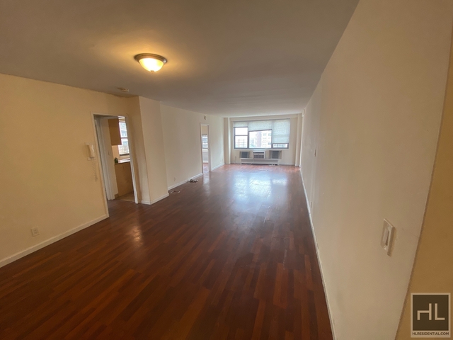 2 Bedrooms, Forest Hills Rental in NYC for $4,125 - Photo 1