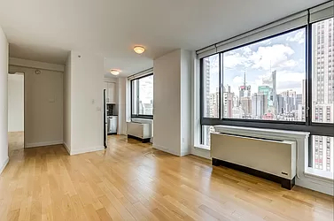3 Bedrooms, Koreatown Rental in NYC for $7,695 - Photo 1
