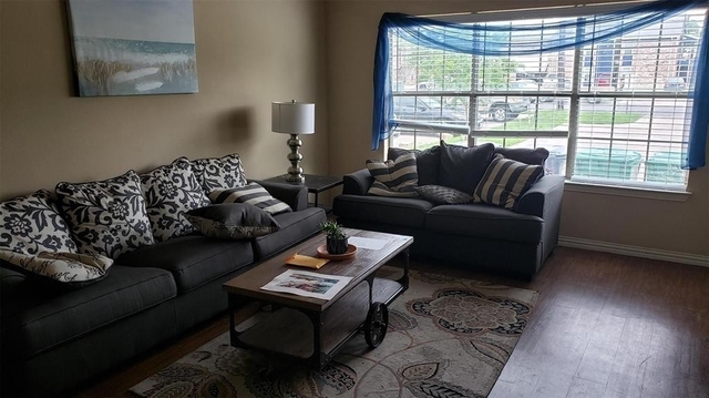 1 Bedroom, Owsley Park Rental in Denton-Lewisville, TX for $700 - Photo 1