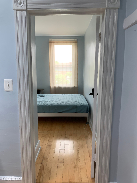 5 Bedrooms, Hollins Park Rental in Baltimore, MD for $900 - Photo 1