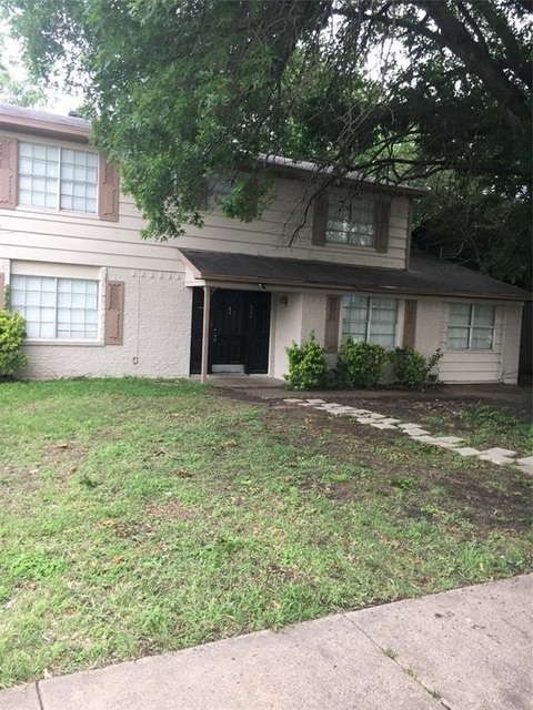 5 Bedrooms, Lancaster Hills Rental in Dallas for $2,000 - Photo 1