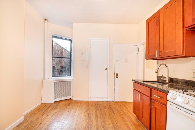 3 Bedrooms, Alphabet City Rental in NYC for $3,600 - Photo 1