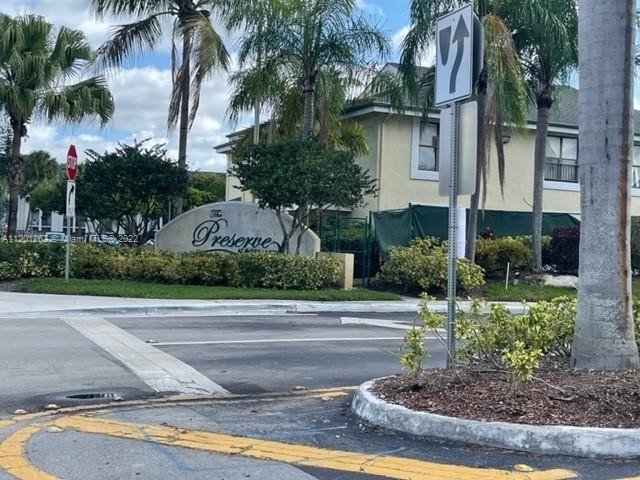 2 Bedrooms, Spring Tree Rental in Miami, FL for $2,000 - Photo 1