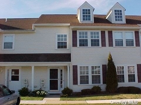 3 Bedrooms, South Farmingdale Rental in Long Island, NY for $3,300 - Photo 1