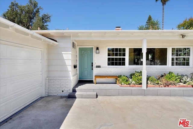 3 Bedrooms, Hilltop Rental in Los Angeles, CA for $7,500 - Photo 1