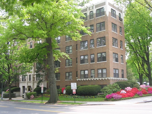 1 Bedroom, Chevy Chase Rental in Washington, DC for $1,700 - Photo 1