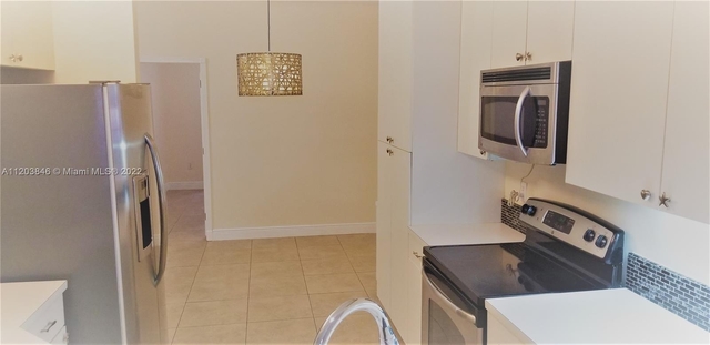 3 Bedrooms, Doral Isles Corsica Rental in Miami, FL for $3,300 - Photo 1