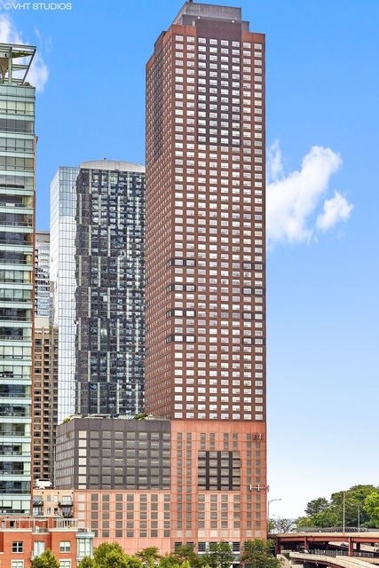 2 Bedrooms, Streeterville Rental in Chicago, IL for $3,300 - Photo 1