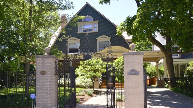 3 Bedrooms, Evanston Rental in Chicago, IL for $3,500 - Photo 1