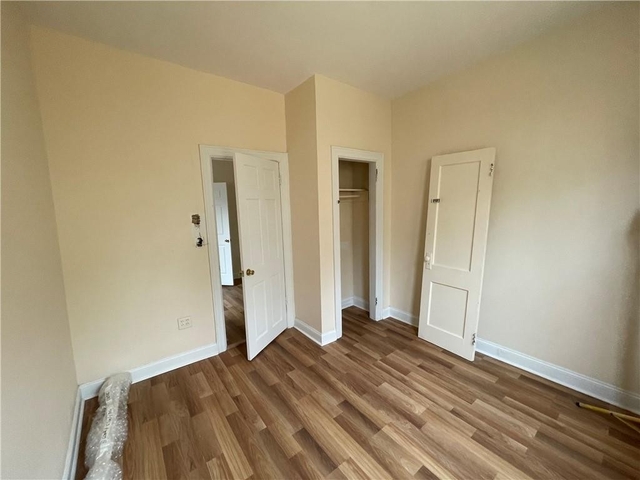 2 Bedrooms, West Midwood Rental in NYC for $2,250 - Photo 1