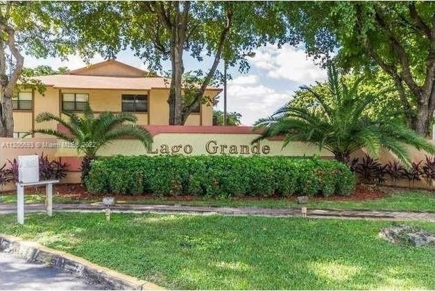 2 Bedrooms, Lago Grande Rental in Miami, FL for $2,050 - Photo 1