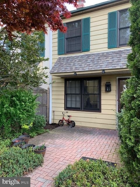 2 Bedrooms, Bryn Mawr Rental in Lower Merion, PA for $2,100 - Photo 1