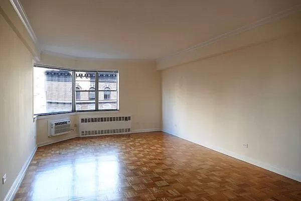 3 Bedrooms, Carnegie Hill Rental in NYC for $8,295 - Photo 1