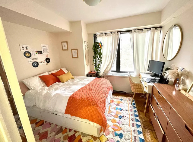 2 Bedrooms, Turtle Bay Rental in NYC for $4,550 - Photo 1