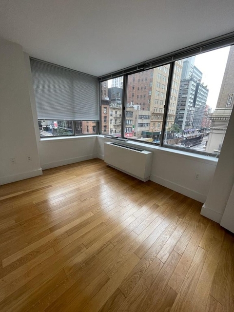 1 Bedroom, Chelsea Rental in NYC for $5,100 - Photo 1