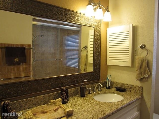 1 Bedroom, Sherbrooke Square Townhome Condominiums Rental in Houston for $1,299 - Photo 1