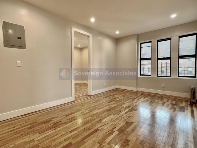 2 Bedrooms, Inwood Rental in NYC for $2,425 - Photo 1
