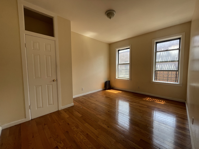 2 Bedrooms, Hudson Heights Rental in NYC for $2,300 - Photo 1