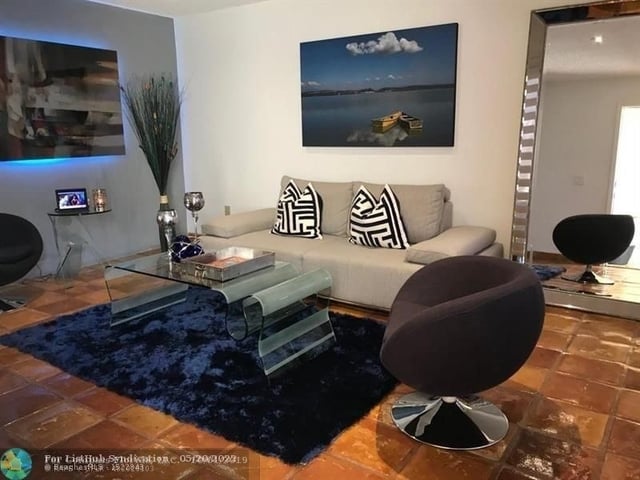 2 Bedrooms, The Waterways Rental in Miami, FL for $3,000 - Photo 1