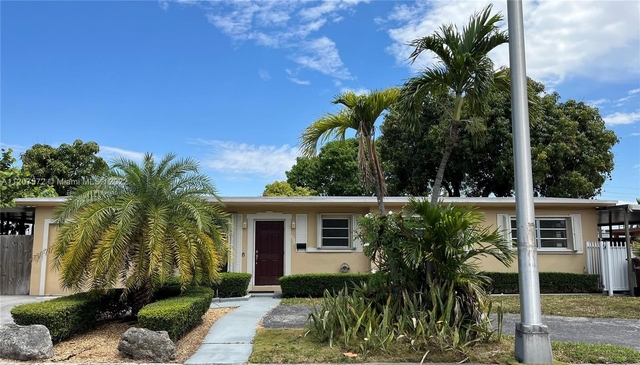 4 Bedrooms, Palm Springs Estates Rental in Miami, FL for $3,800 - Photo 1