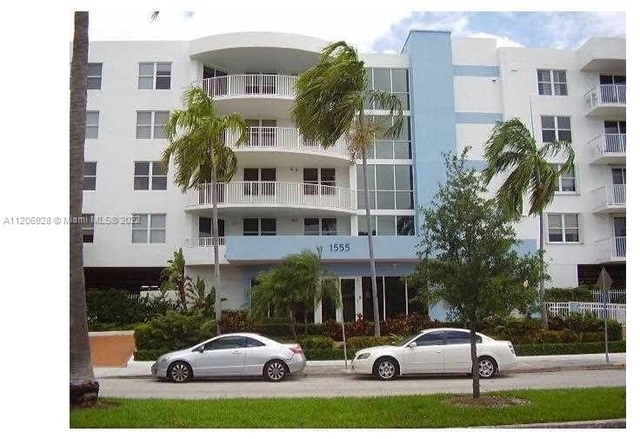 2 Bedrooms, Treasure Island Commercial Rental in Miami, FL for $2,700 - Photo 1